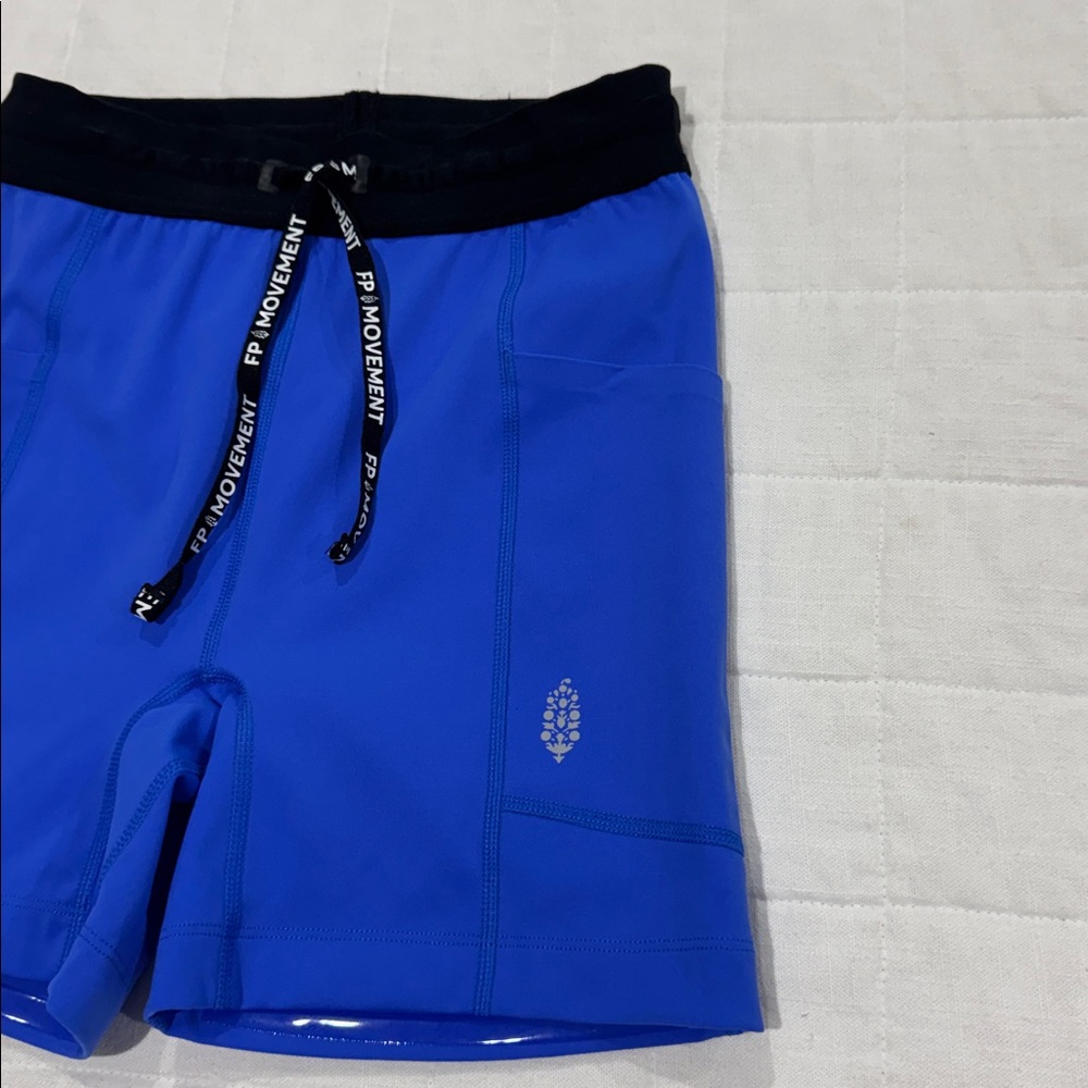FP Movement Shorts - Picture 2 of 12